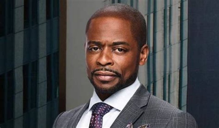 Dule Hill Height, Weight, Body Measurements, Shoe Size
